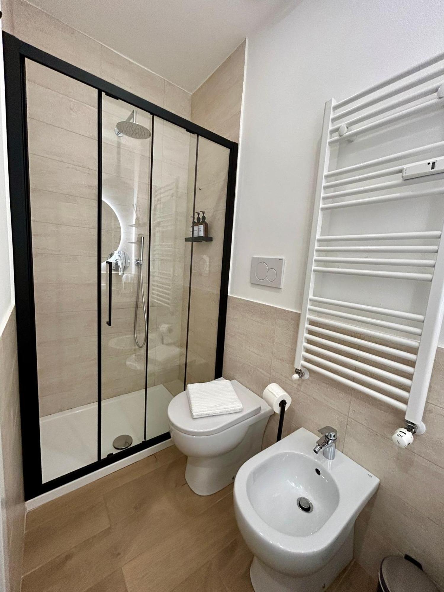 Navigli-Bocconi - Peque Home, Wi-Fi Милан Экстерьер фото